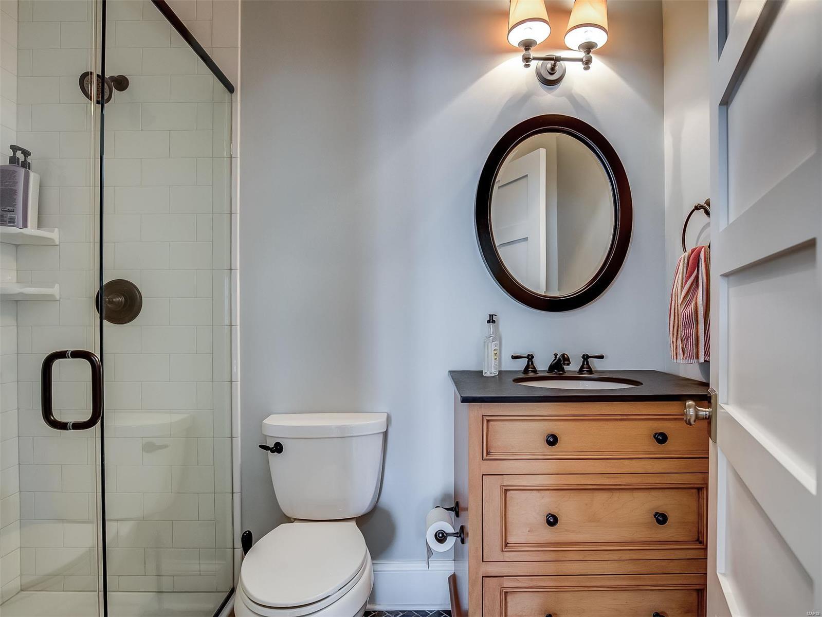 Mcdonald Tr Pt 2 Lts 31 & 32 & Sarpy - Residential