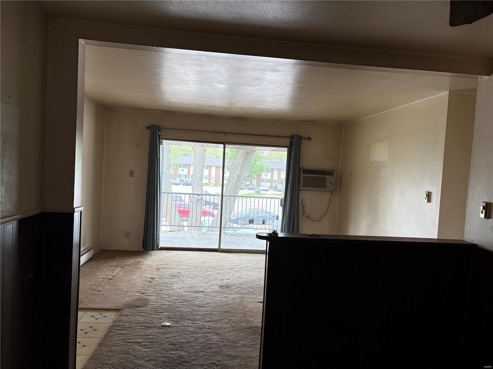 Hazelcrest Condo - Residential