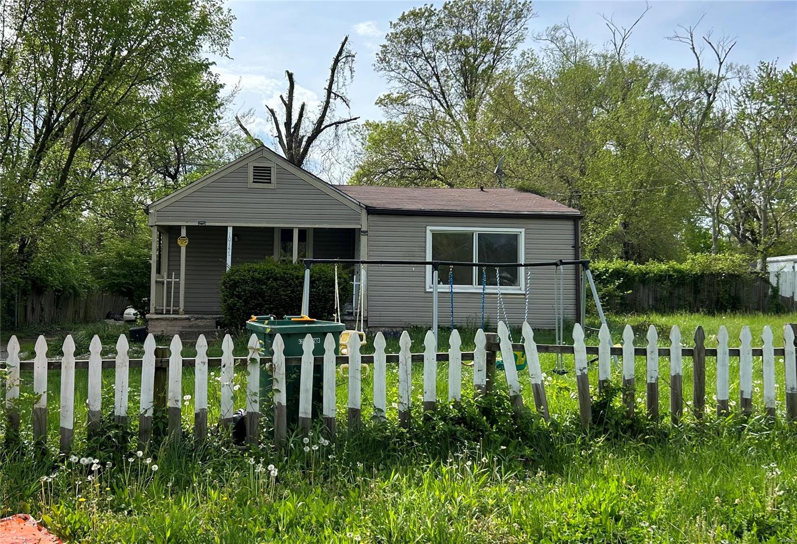 St Louis, Missouri 63136, United States, 2 Bedrooms Bedrooms, ,1 BathroomBathrooms,Residential,Pending,116228