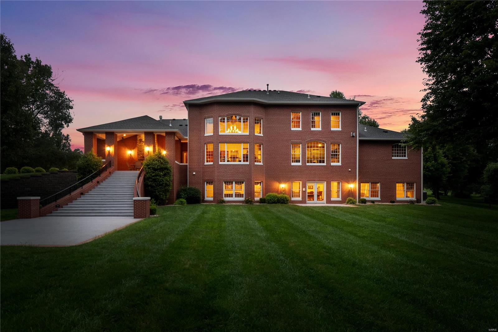 180 Regal Court