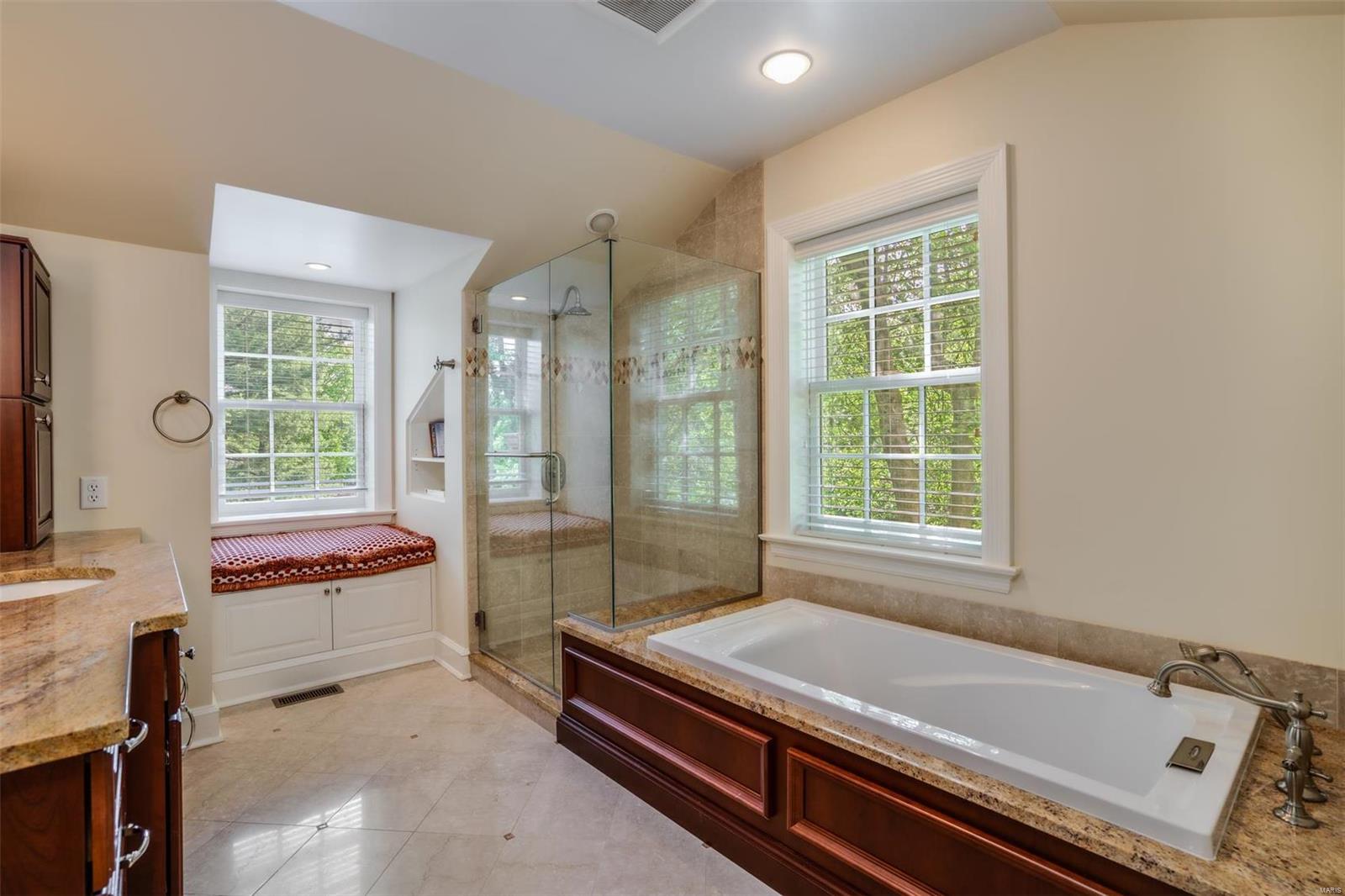 Ladue Acres - Residential