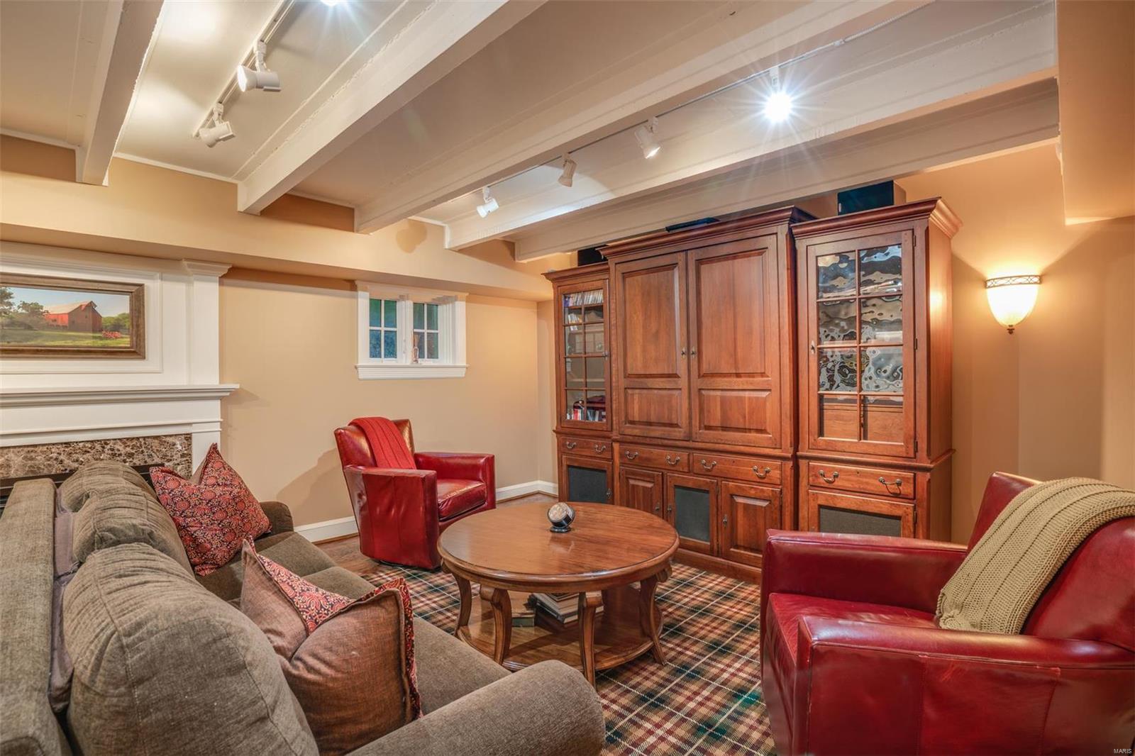 Ladue Acres - Residential