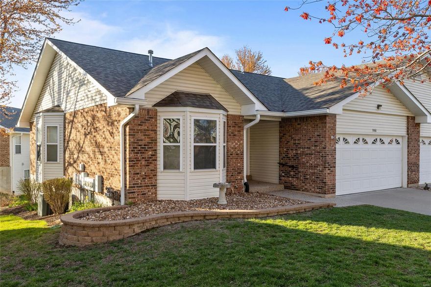 This 3-bedroom end-unit villa is packed with popular features and priced below market! The open floor plan includes a great room with vaulted ceilings that opens to an eat-in kitchen and a bright sunroom you’ll enjoy year-round. The primary bedroom has a bay window and the bathroom includes a dual vanity, accessibility bars, and a spacious walk-in closet. The second bedroom is generously sized and has a bay window that catches the morning light. Downstairs you'll find a finished lower level with a third bedroom, a full bathroom, and a large rec room with plenty of space, plus a walk-out to the backyard patio. The other side of the basement has lots of built-in cabinets that would make a great hobby area. Extras include a first-floor laundry and a built-in vacuum system. With new flooring and some updates, this could be your perfect home sweet home. To view a virtual tour, please visit: https://my.360tourlink.com/ec6e3e5e-5805-41a9-ba51-95e6972ffd0b?type=unbranded Location: End Unit