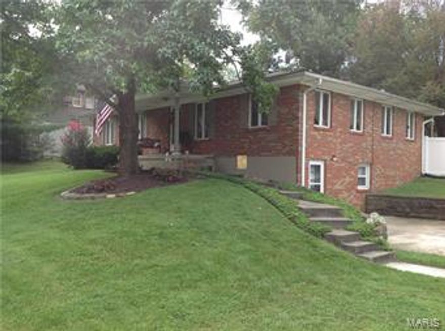 !!!! SHOW PLACE !!!! THIS ONE SHINES !!!! FULL BRICK HOME !!!! 
1600 sq ft. on main floor with partial finished lower level with 2nd kitchen and bath! Wood floors that shine, kitchen with center island & tons of cabinet space. Main floor laundry as an added bonus!
This home has French Doors with extra's everywhere you look, you want covered porches...we have that for you as well. The yard is truly AWESOME!! Check out all of the photo's...you'll love it!!!