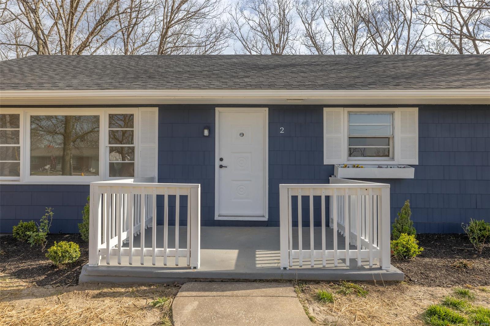 2 Hawthorne Drive