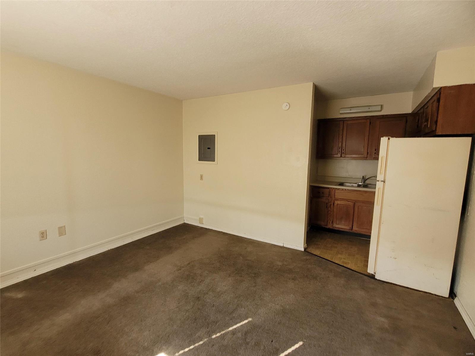 West End Place 2nd Add - Residential Income