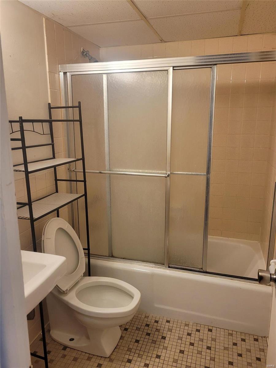 West End Place 2nd Add - Residential Income