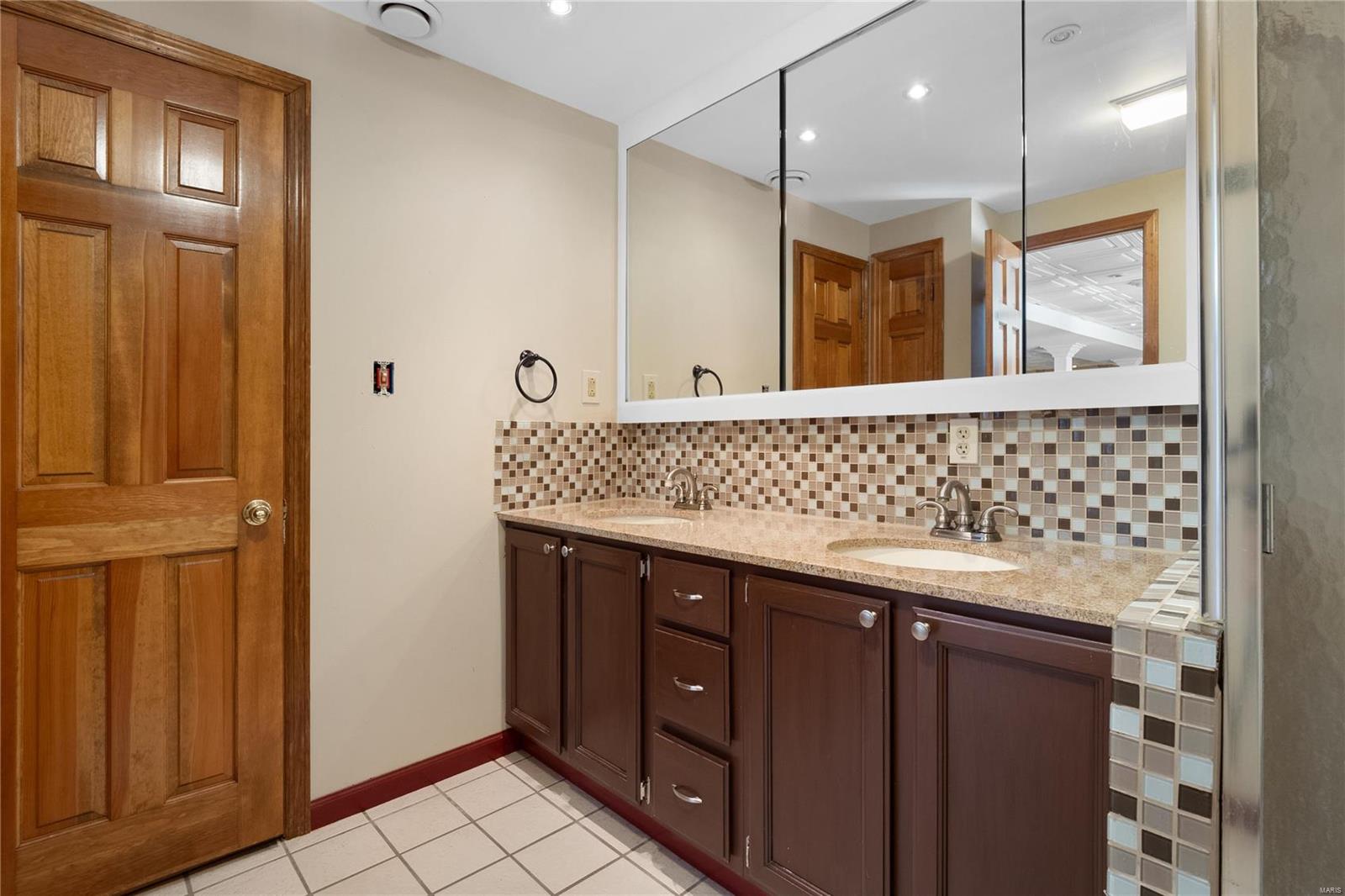 Heritage #23 - Residential