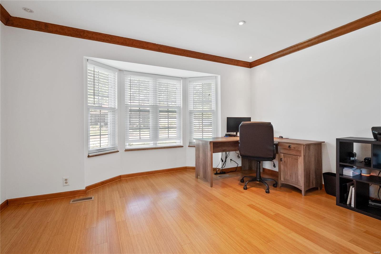 Heritage #23 - Residential