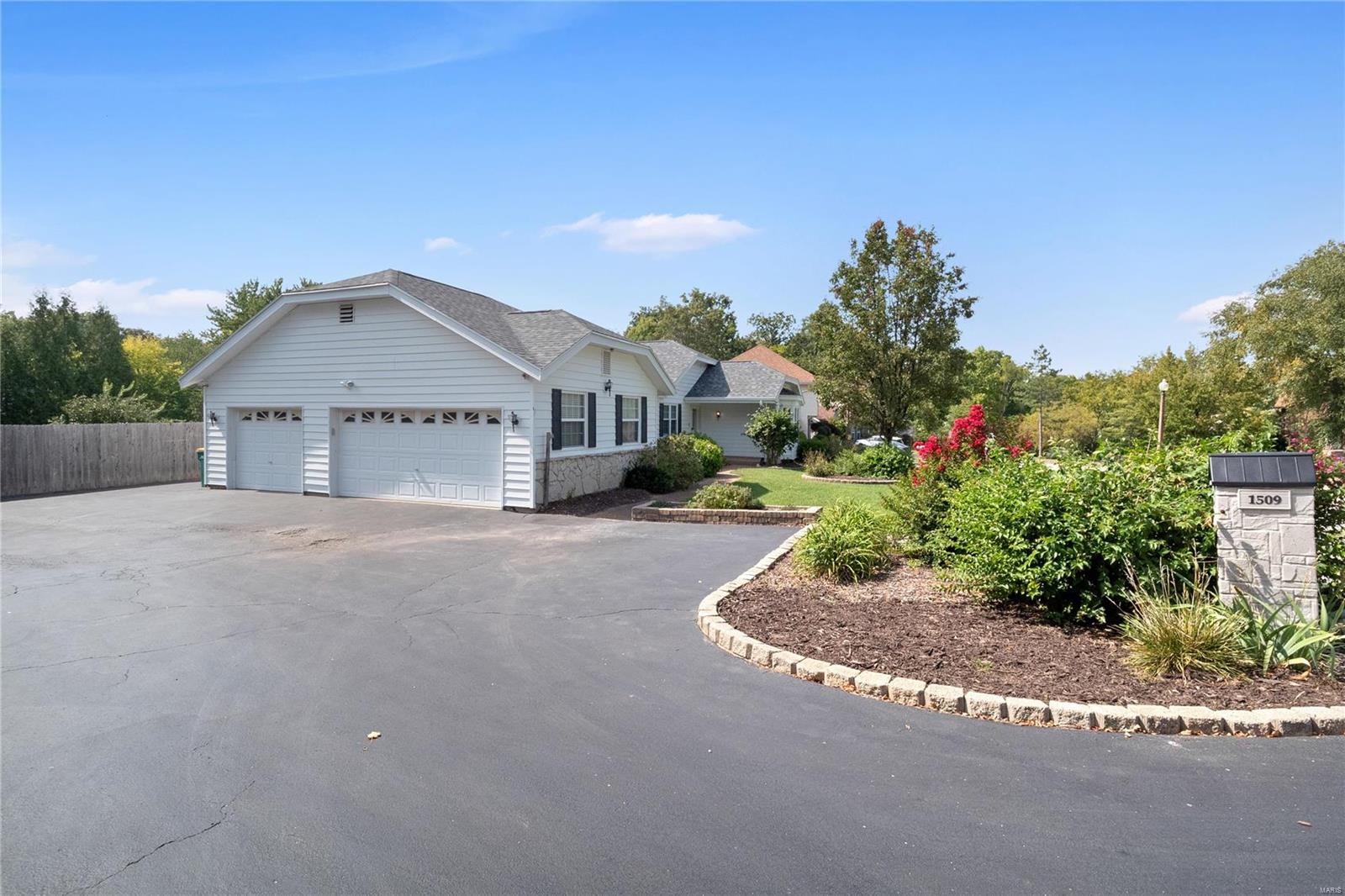 Heritage #23 - Residential