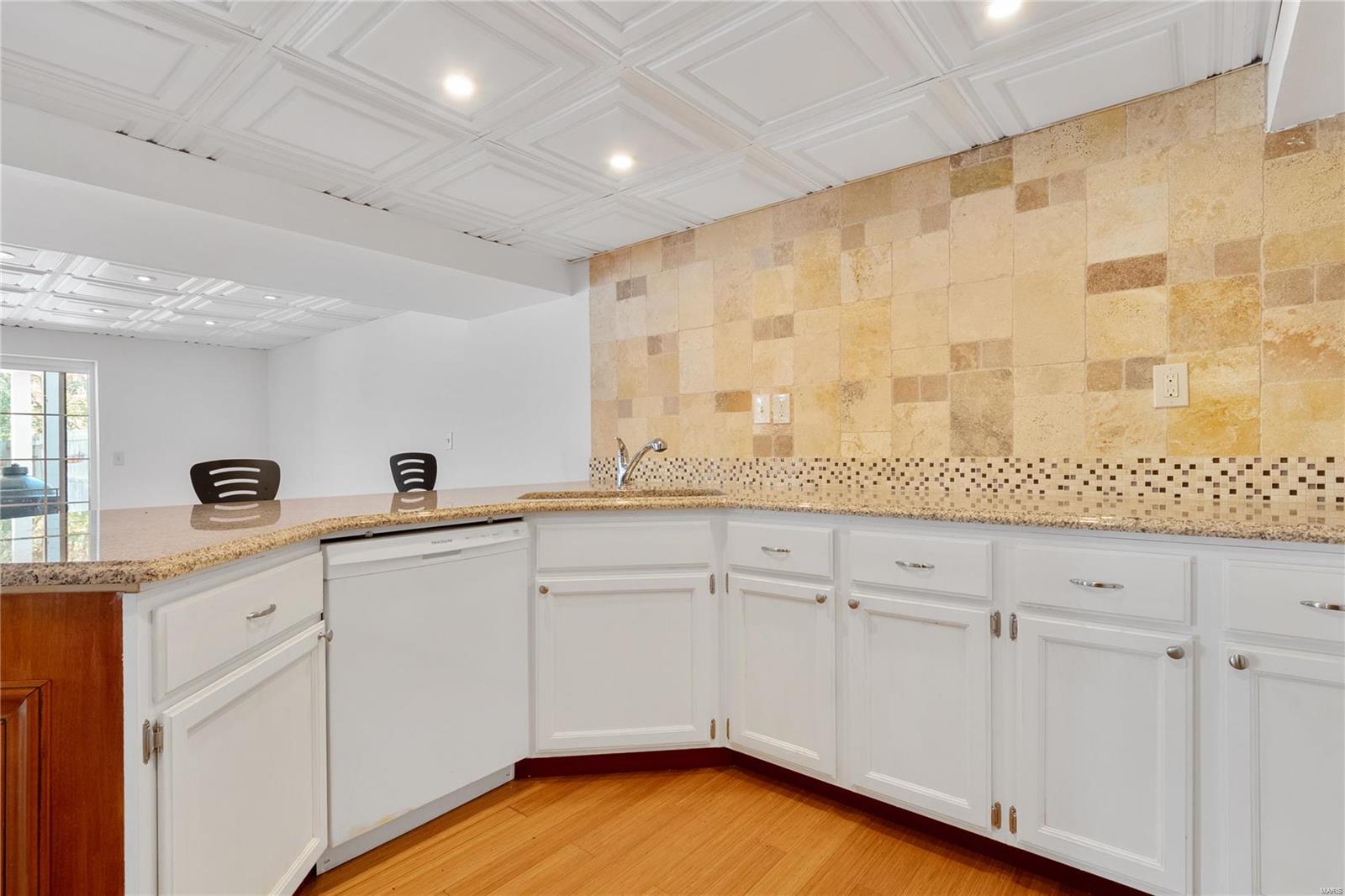 Heritage #23 - Residential