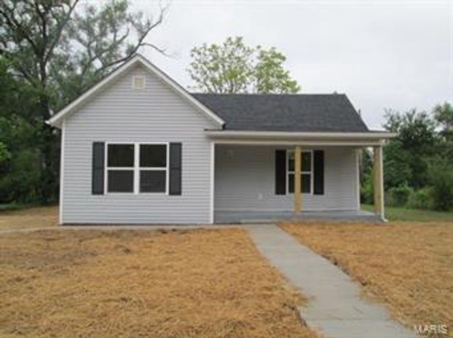 Check out this 2 bed/1 bath bungalow in Park Hills, that has been totally renovated and move in ready.  Tray ceilings in living room and kitchen, laundry room, covered front porch, deck in back for grilling and a shed for your lawnmower.   *Tax amount is pre-renovation.