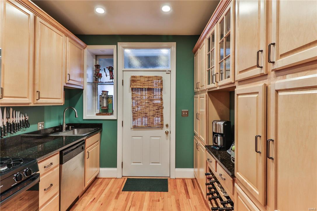 Waverly Condo - Residential