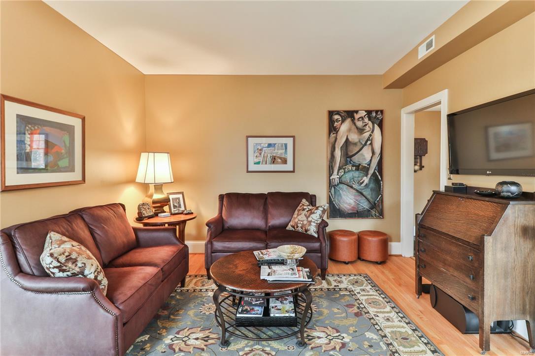 Waverly Condo - Residential