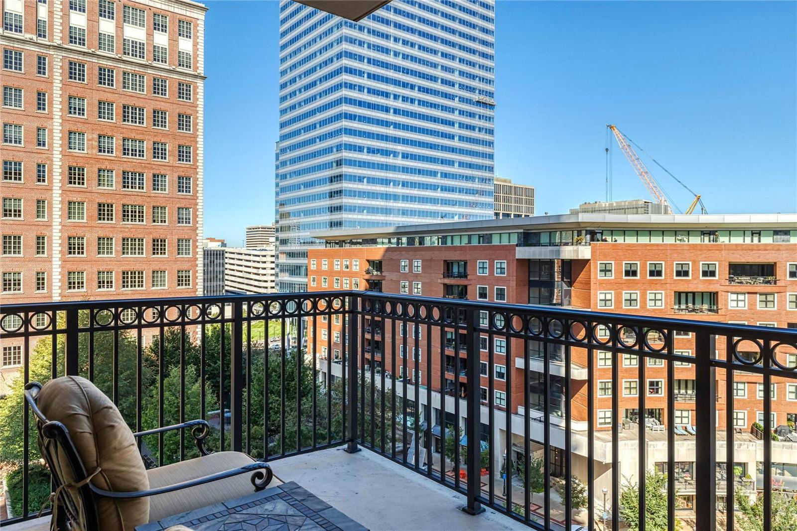 Plaza In Clayton A Condo The - Residential