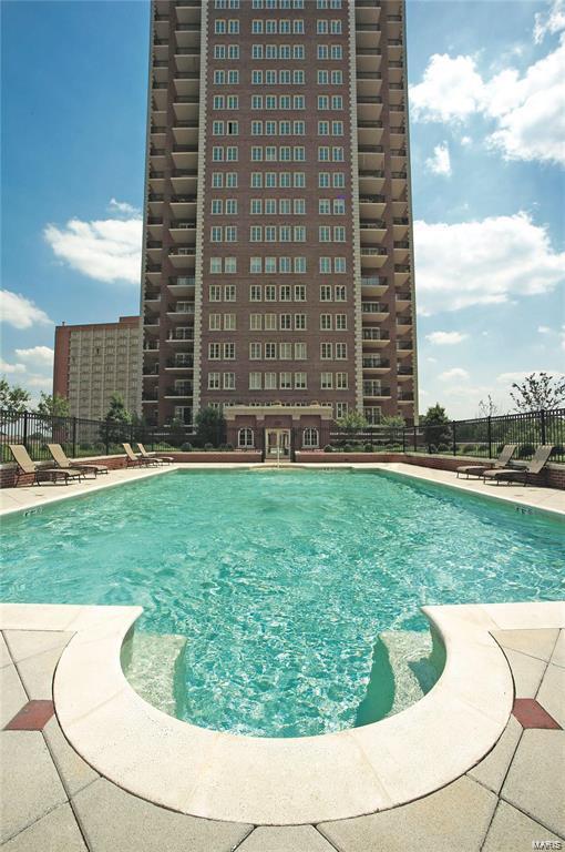 Plaza In Clayton A Condo The - Residential