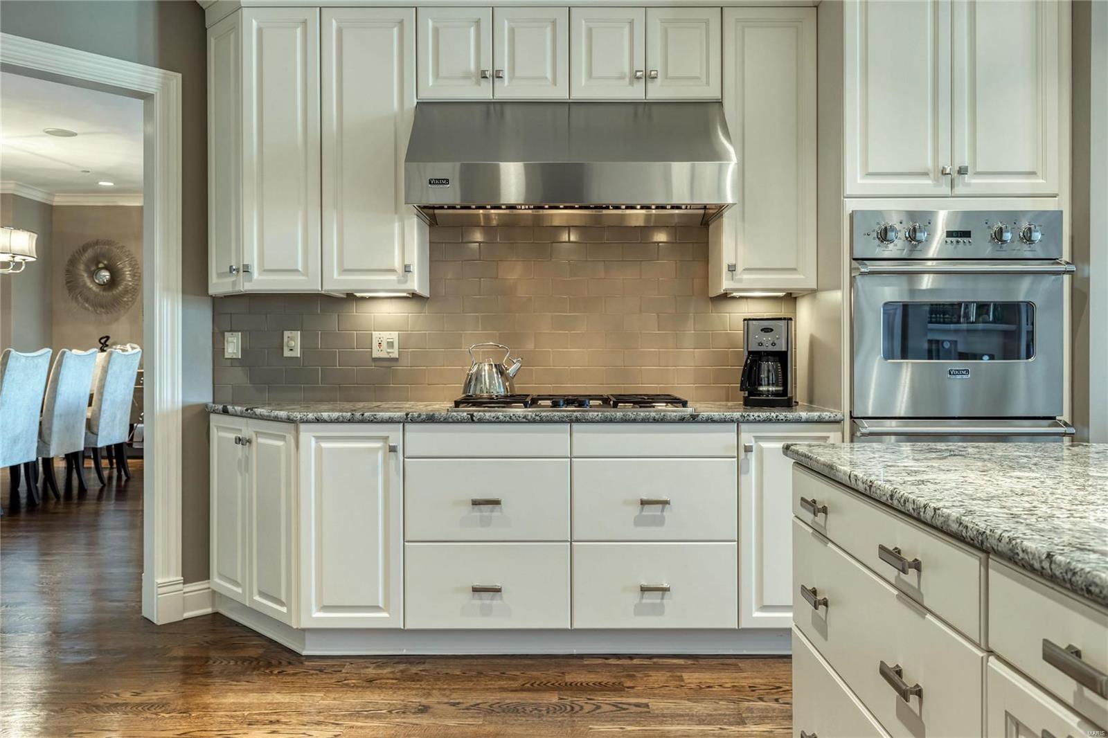 Plaza In Clayton A Condo The - Residential