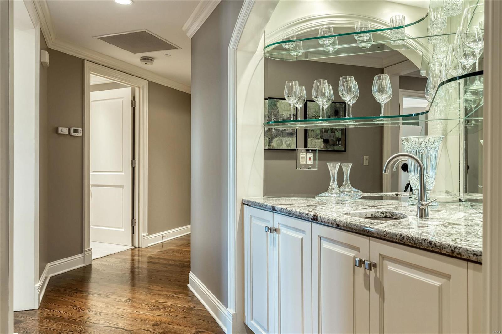 Plaza In Clayton A Condo The - Residential