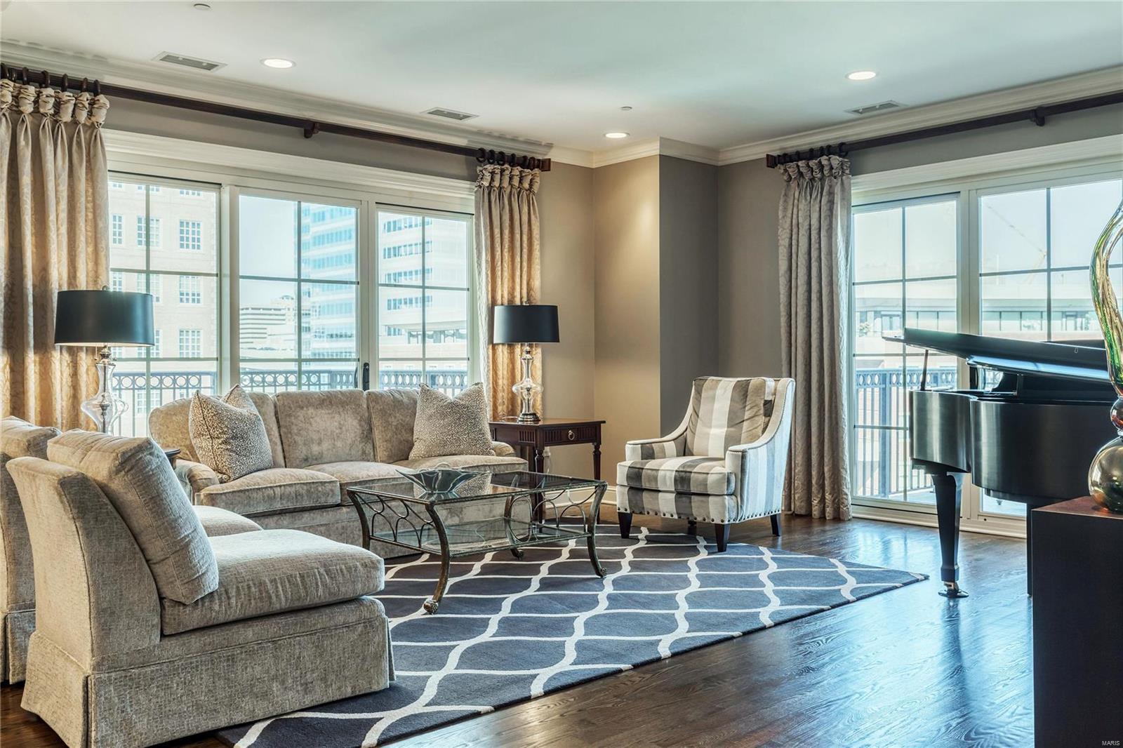 Plaza In Clayton A Condo The - Residential