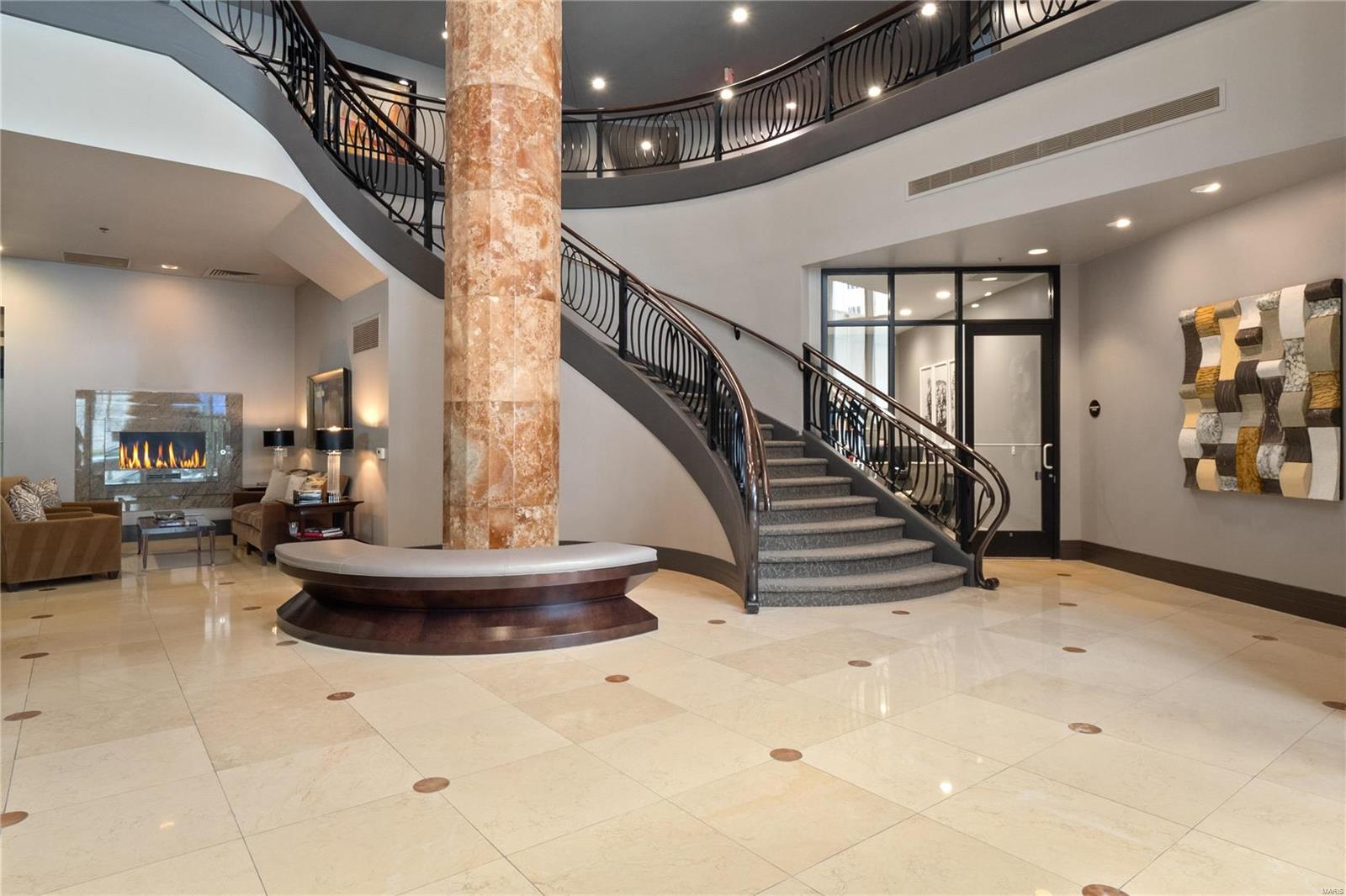 Crescent Condo - Residential