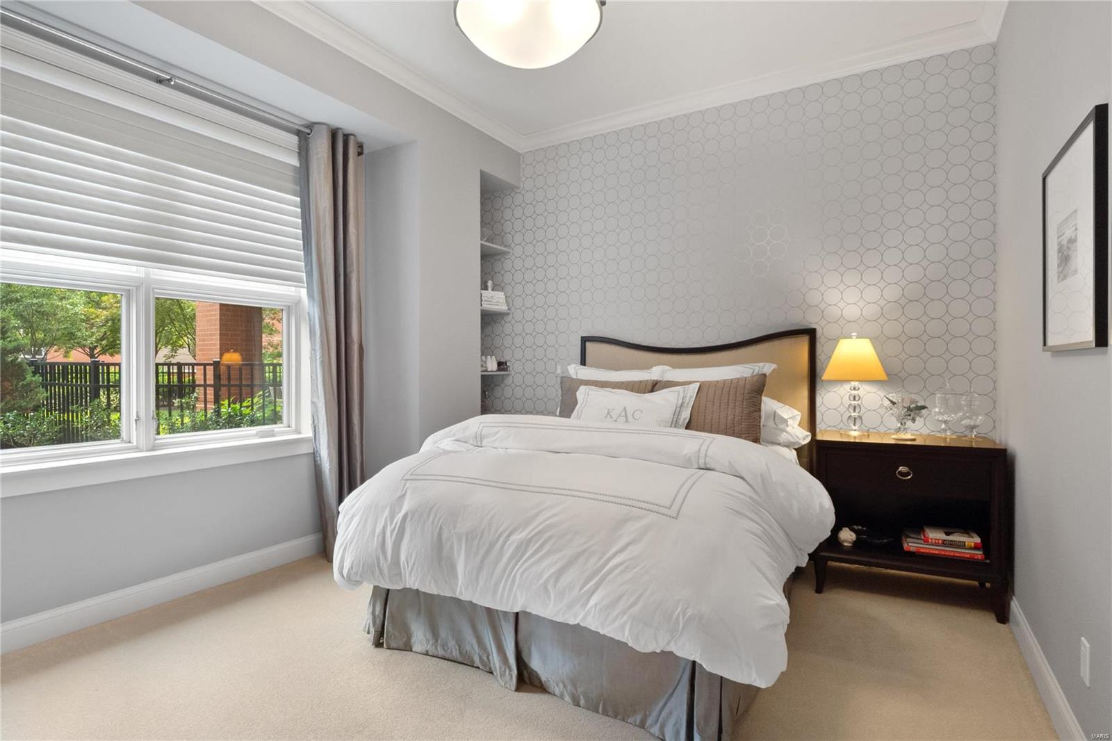 Crescent Condo - Residential