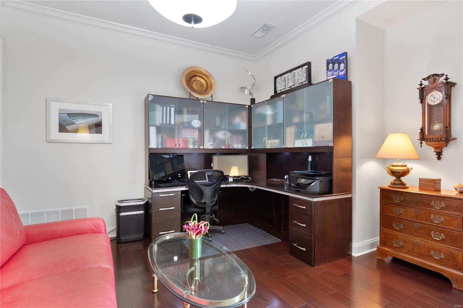 Crescent Condo - Residential