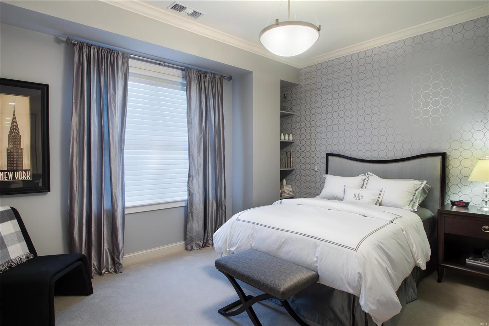 Crescent Condo - Residential