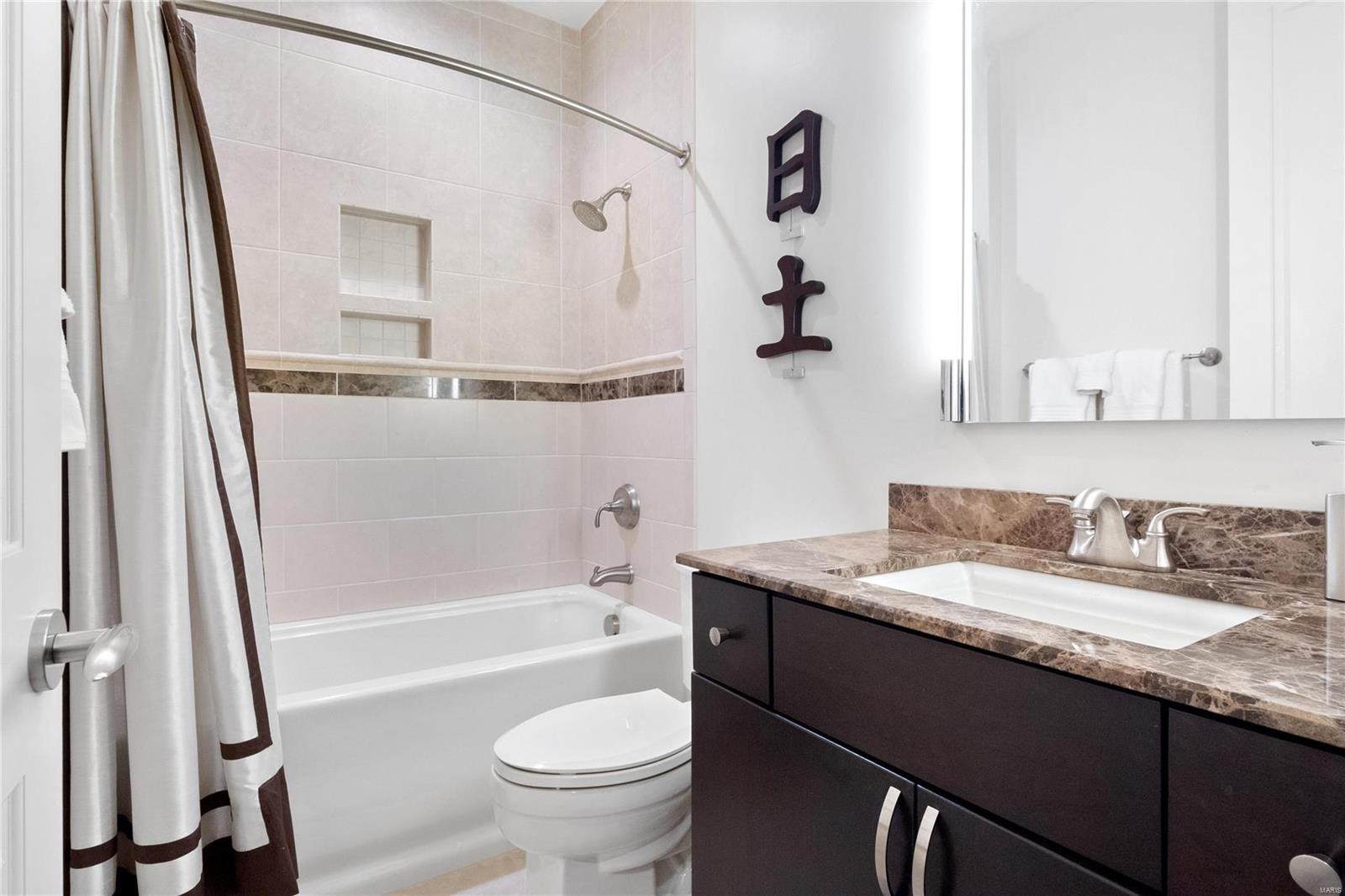 Crescent Condo - Residential