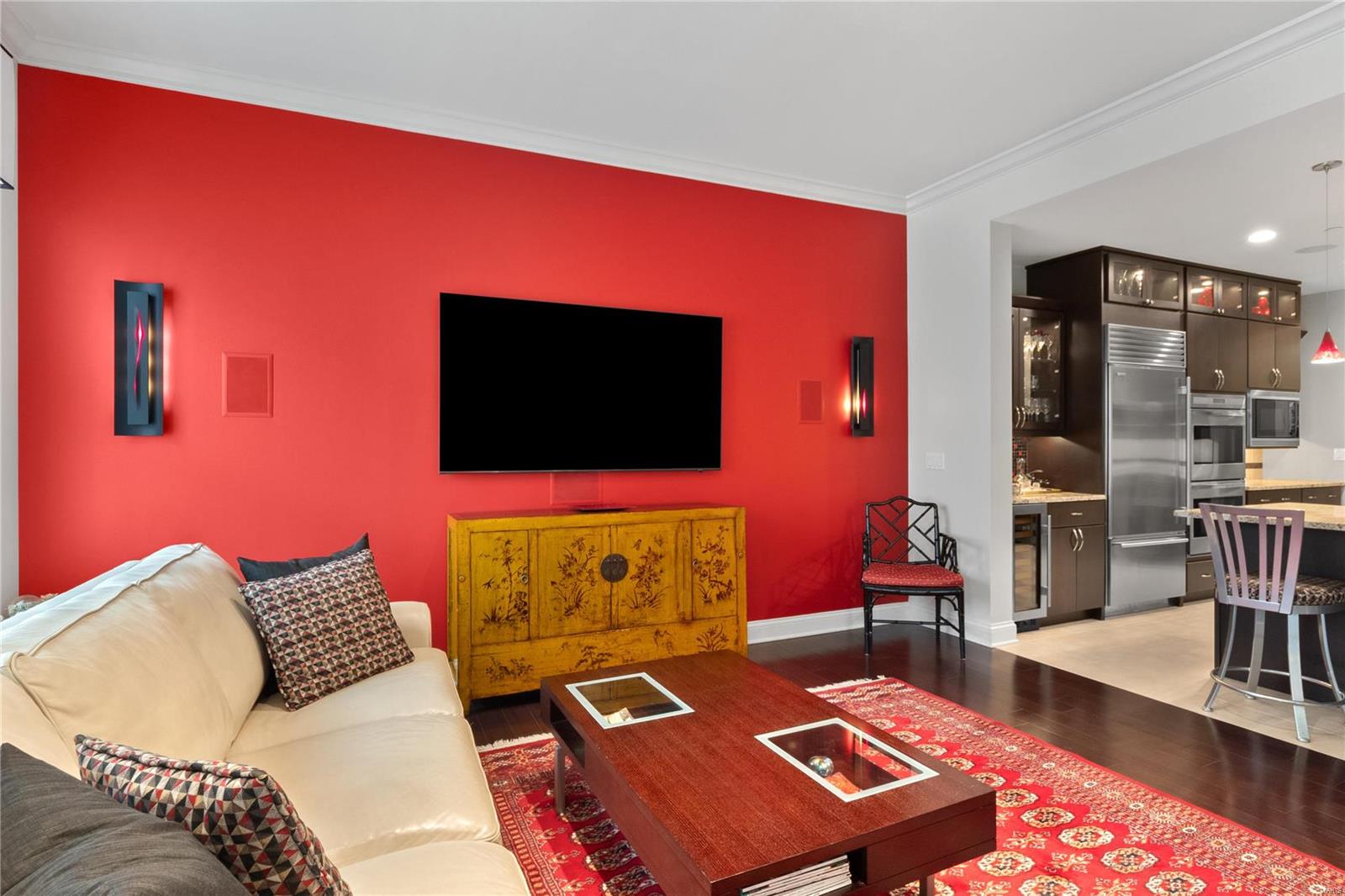 Crescent Condo - Residential