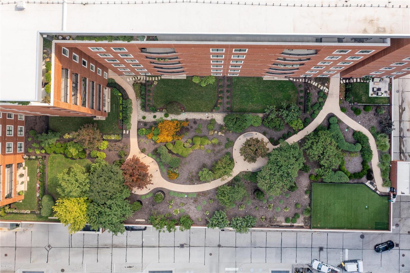 Crescent Condo - Residential