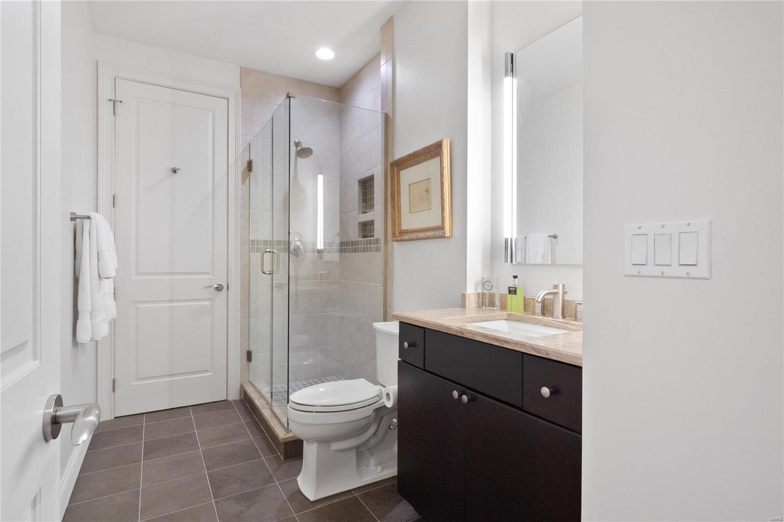 Crescent Condo - Residential