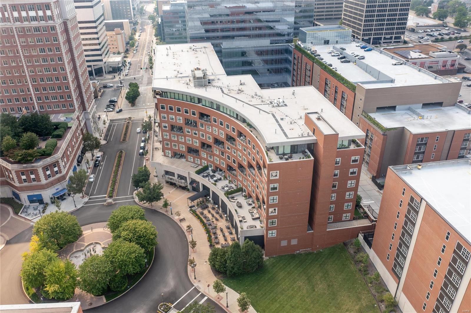 Crescent Condo - Residential