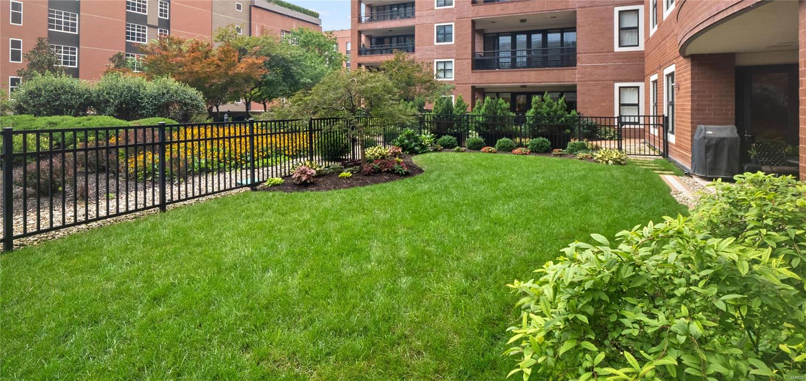 Crescent Condo - Residential