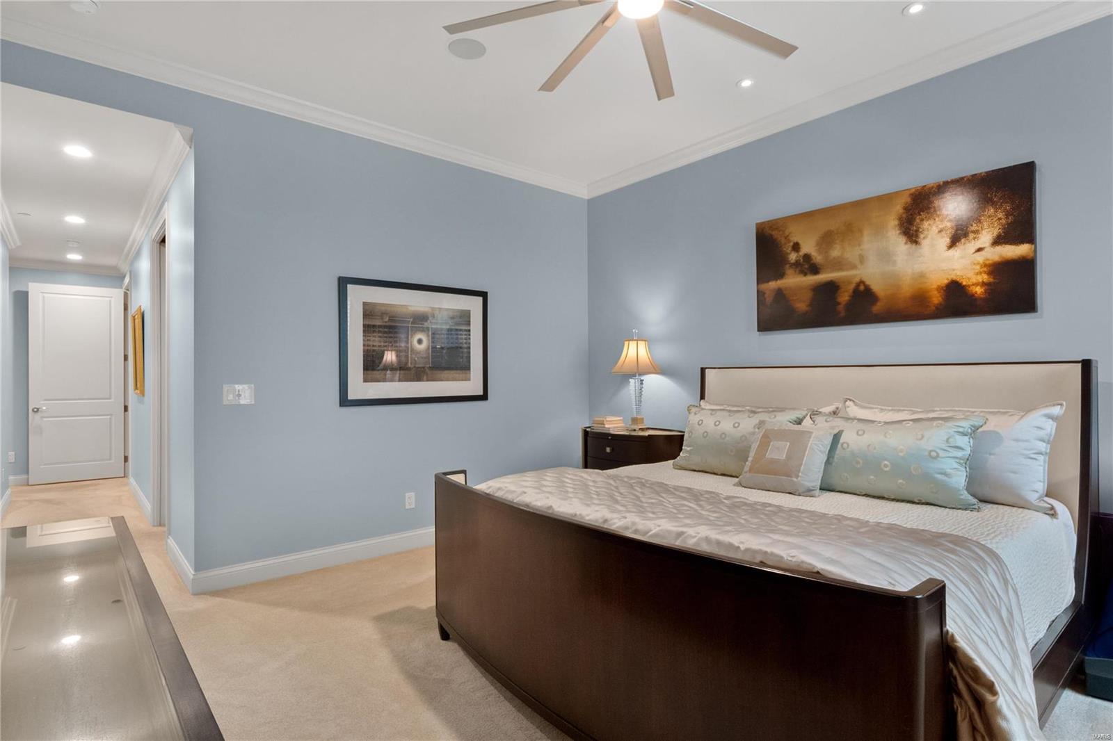 Crescent Condo - Residential