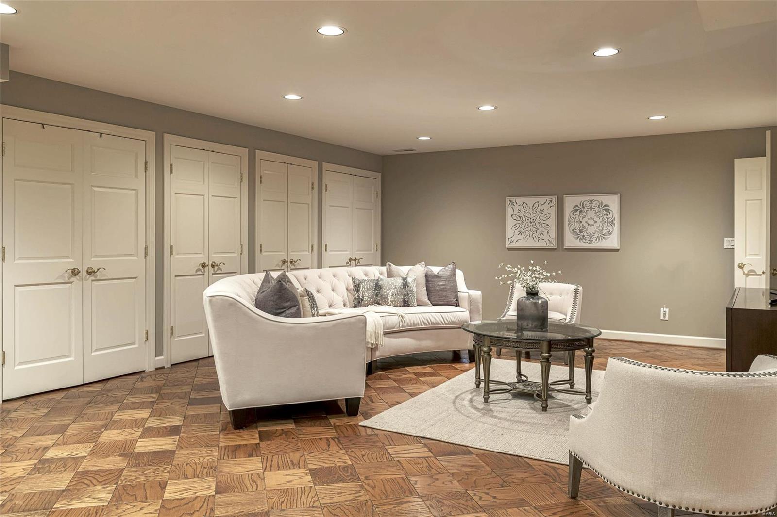 Turnberry Park - Residential