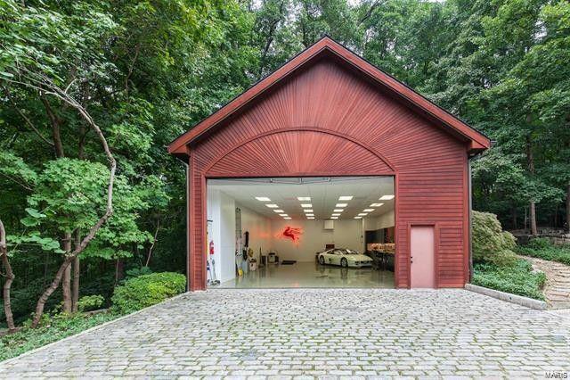 Hugo Essen Farm Sub Of Pt Lts 11 & 12 - Residential