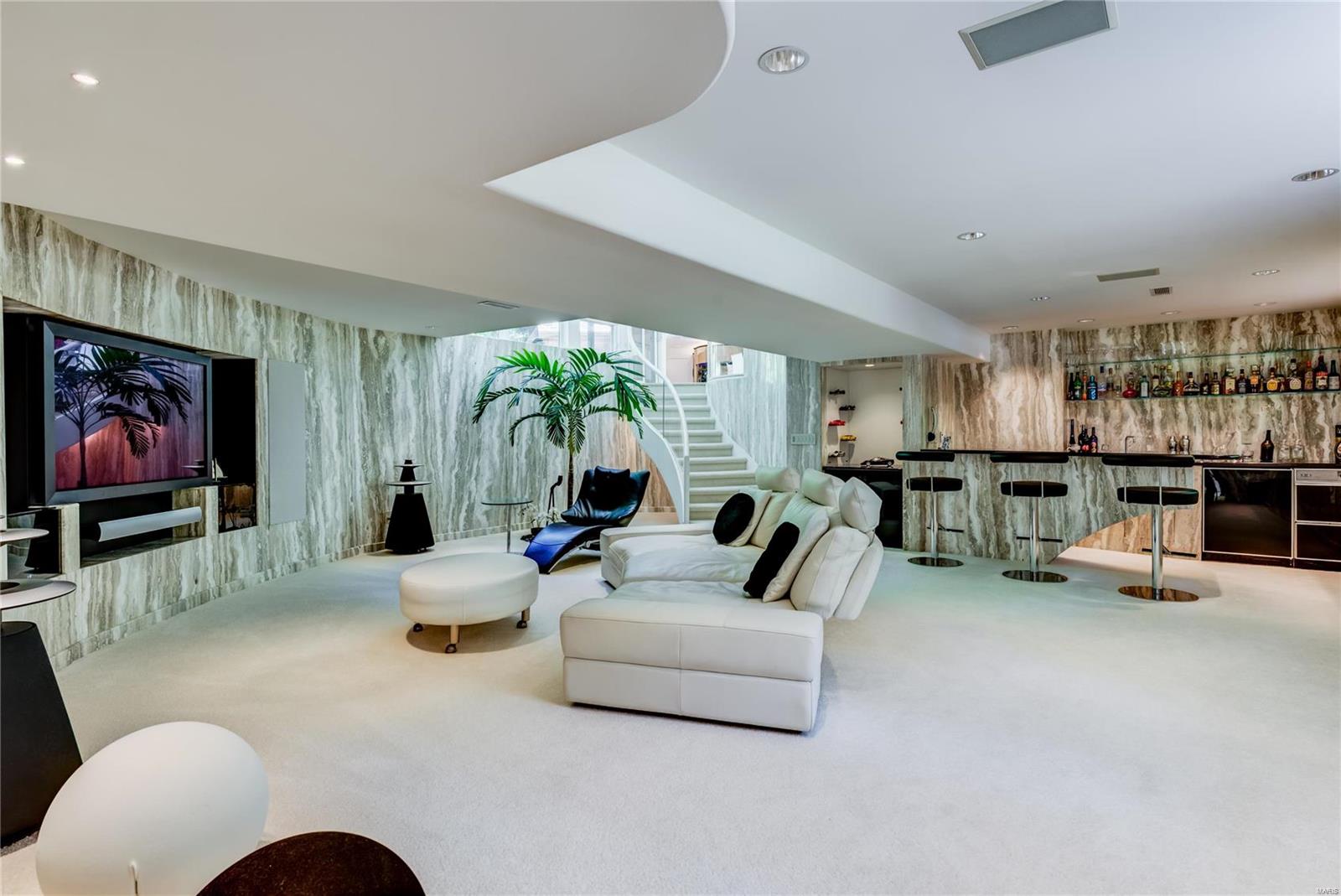 Hugo Essen Farm Sub Of Pt Lts 11 & 12 - Residential