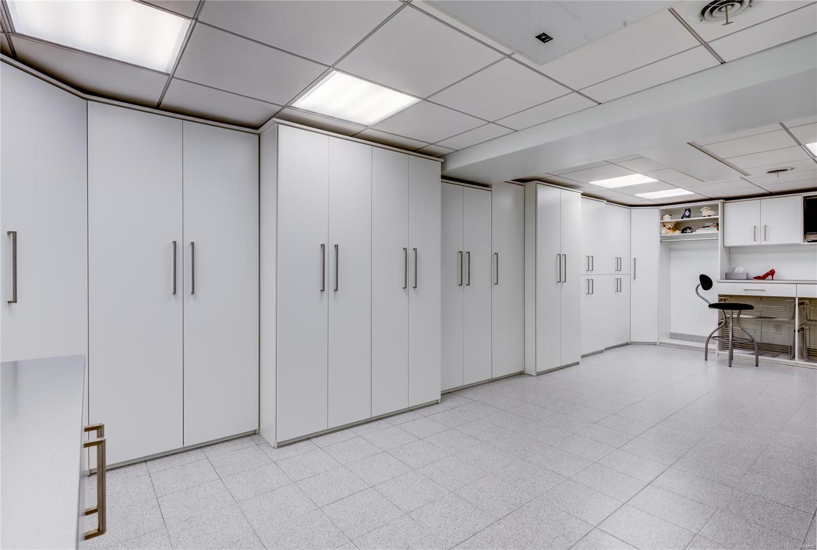 Hugo Essen Farm Sub Of Pt Lts 11 & 12 - Residential