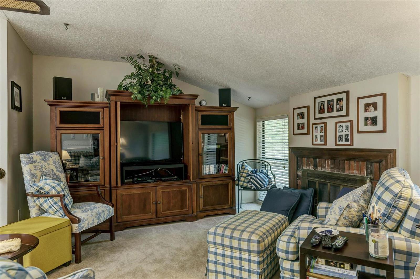 Briar Hill Farm II Condo - Residential Lease