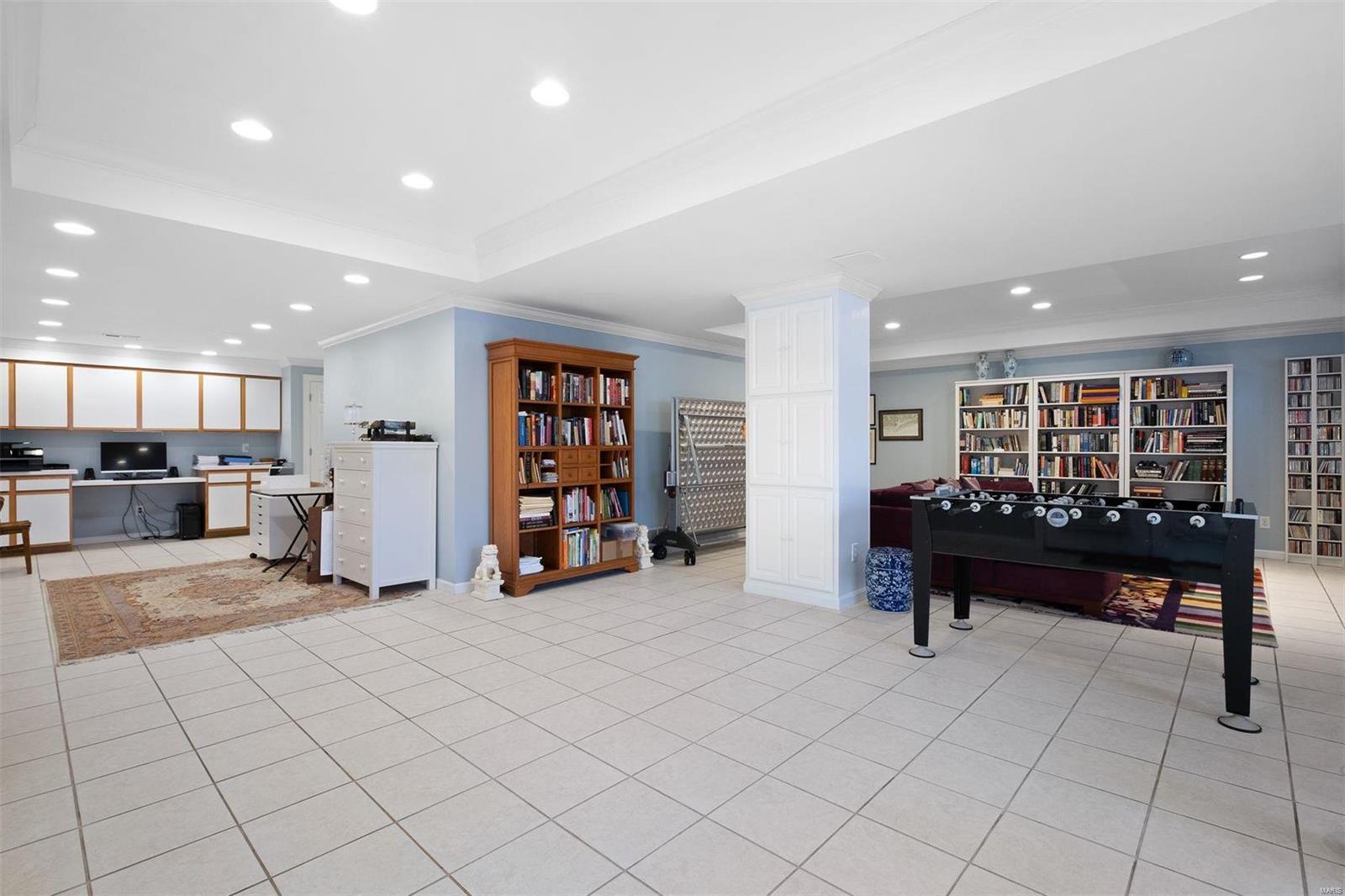 Chaminade Park - Residential