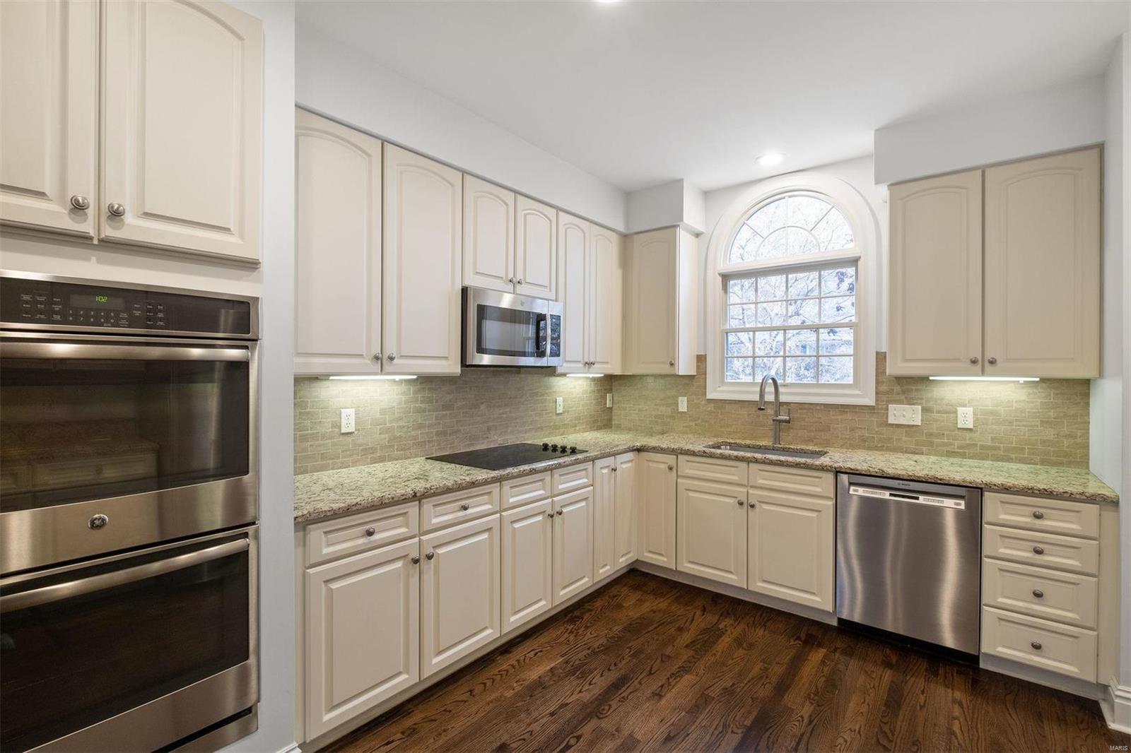 Chaminade Park - Residential