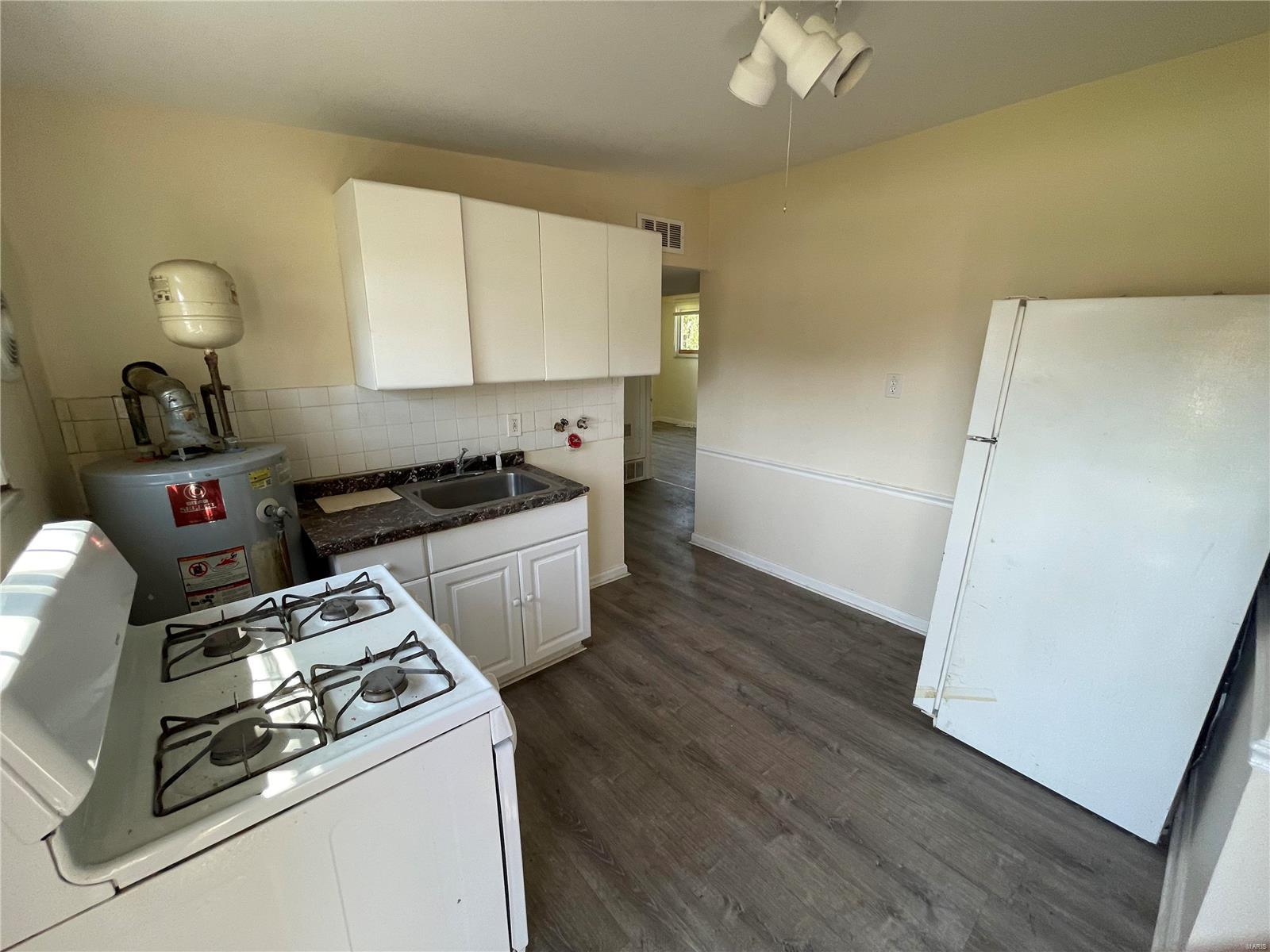 Watsons Fruit Hill - Residential Income