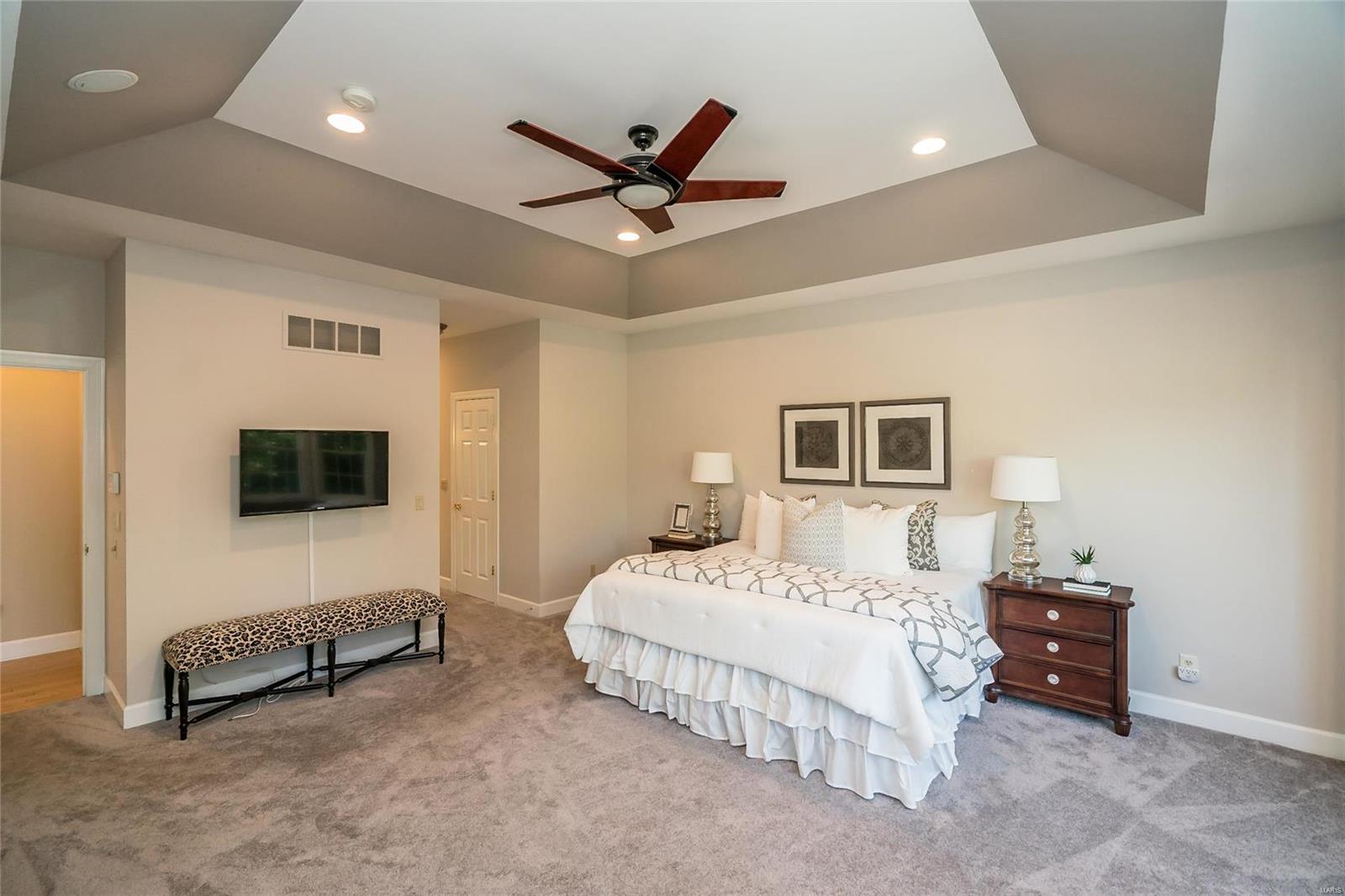 Ladue Meadows - Residential