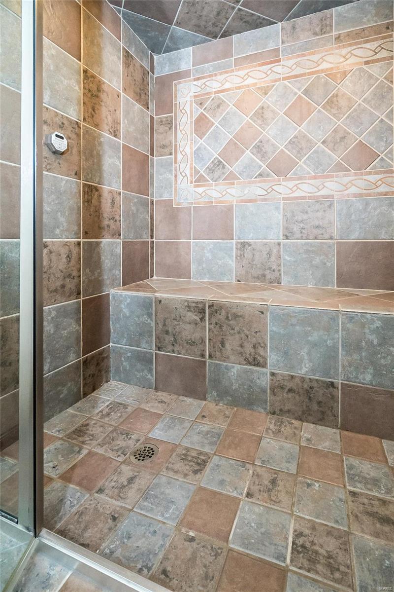 Ladue Meadows - Residential