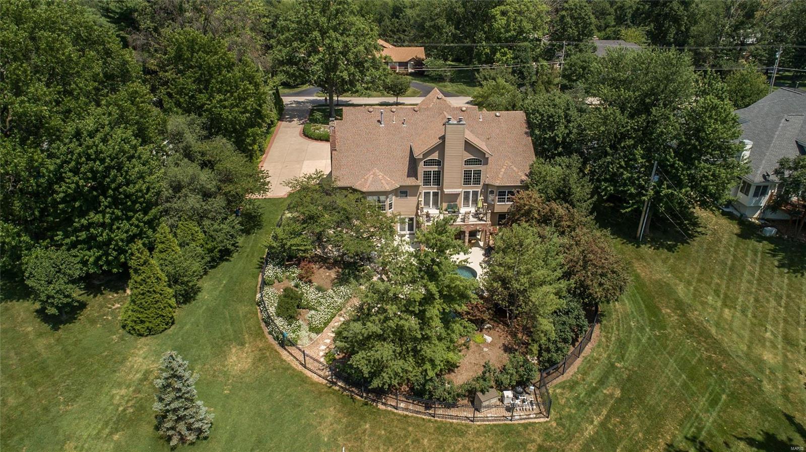 Ladue Meadows - Residential