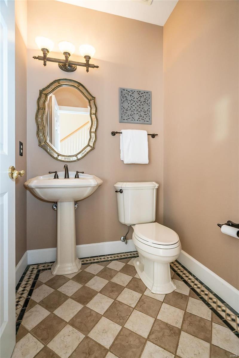 Ladue Meadows - Residential