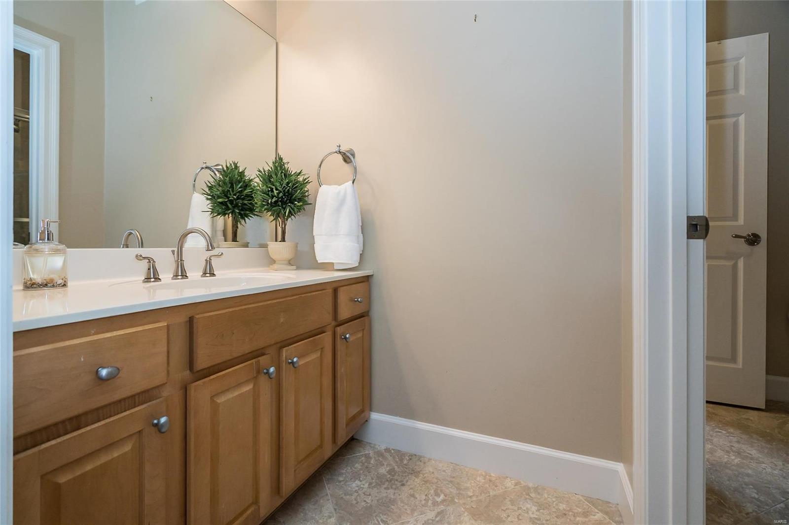 Ladue Meadows - Residential