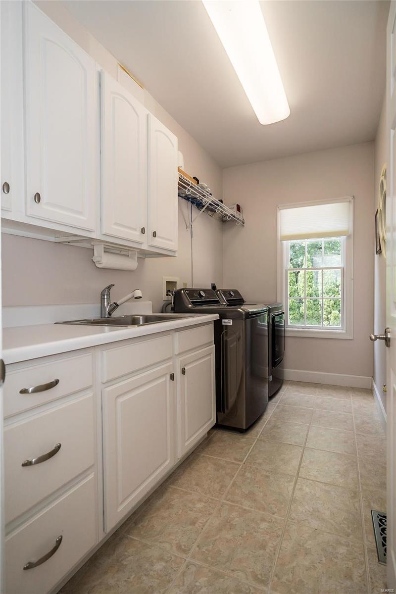 Ladue Meadows - Residential