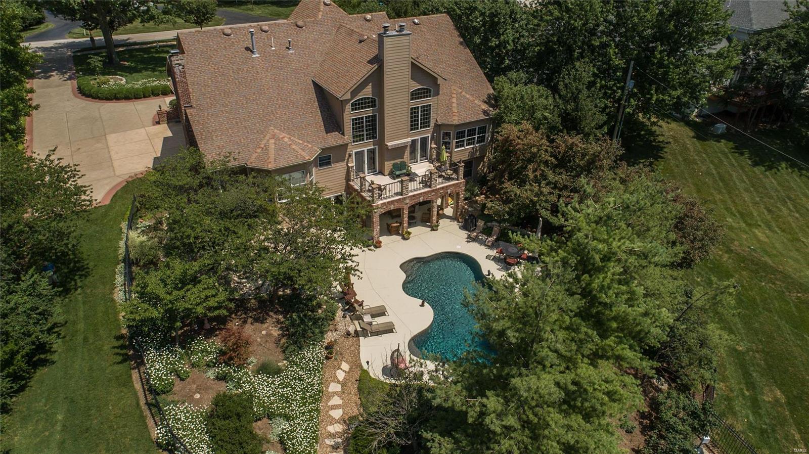 Ladue Meadows - Residential