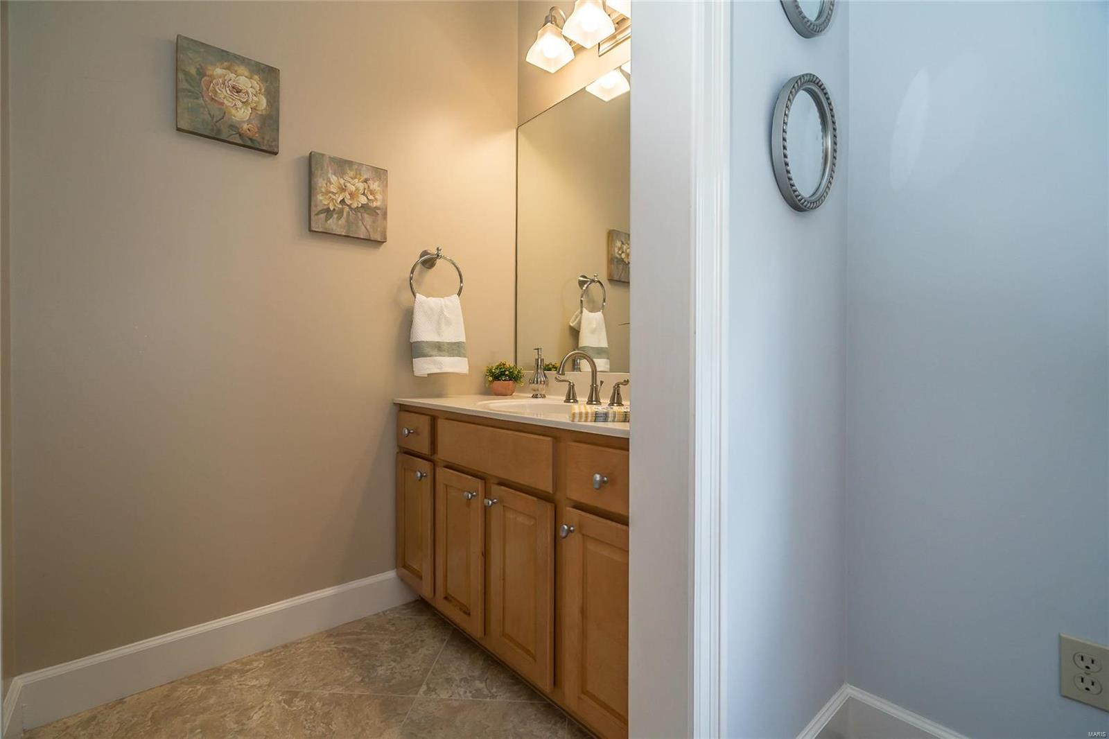 Ladue Meadows - Residential